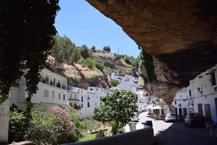 La Casa Del Rio Apartamento Setenil De Las Bodegas Exterior foto